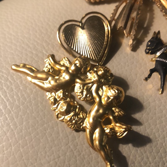 Vintage! Brooches gold & silver tone all different! All in good condition. - Picture 4 of 7